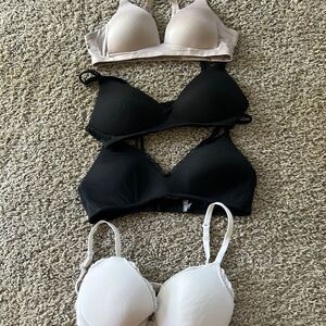 Aerie assortment of bra’s. Sizes 32A, 32B, 34B and 32D